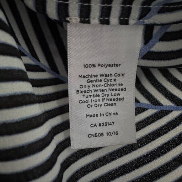 Talbots Chevron Print 2X Tie-Sleeve Blouse - Picture 9 of 9